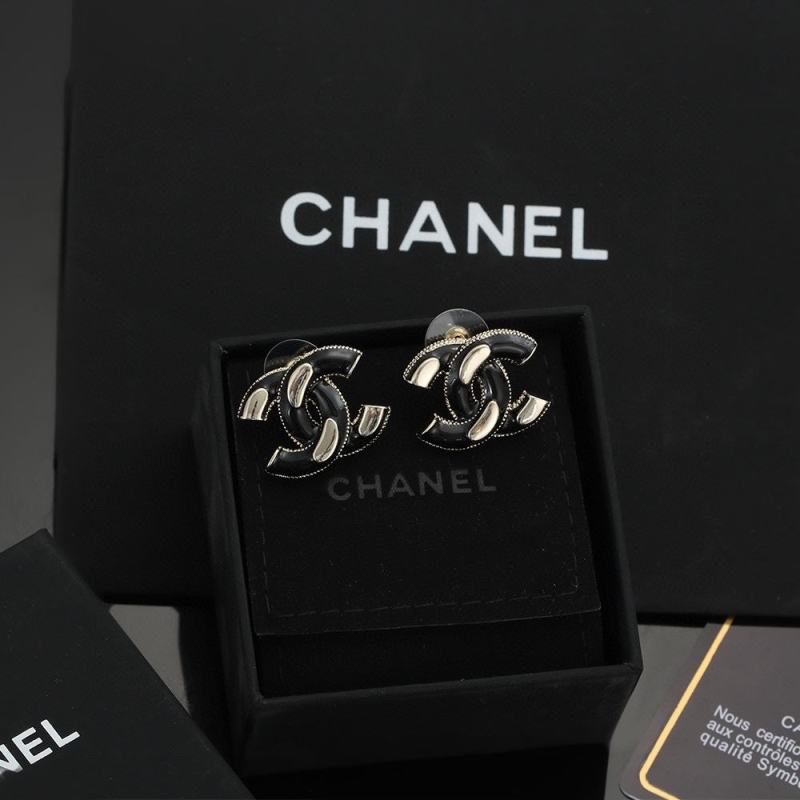 Ch**el earrings
